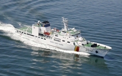 Hàn Quốc giải cứu 8 thủy thủ Triều Tiên trôi dạt trên biển
