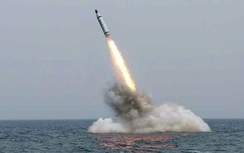 Video: Triều Tiên phóng tên lửa hướng về phía Nhật Bản