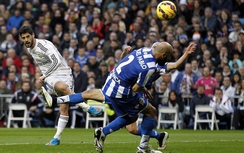 Ronaldo tịt ngòi, Real chật vật hạ Deportivo
