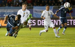 Copa America 2015: Argentina nhọc nhằn "vượt ải" Uruguay