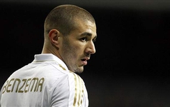 Sau tống tiền đồng đội, Benzema lại dính nghi án rửa tiền