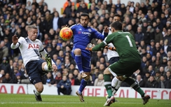 Phung phí cơ hội, Chelsea và Tottenham níu chân nhau
