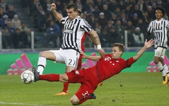 Dẫn trước 2 bàn, Bayern vẫn "đánh rơi vàng" trước Juventus