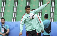 Đêm nay, Ronaldo sẽ đi vào lịch sử EURO?