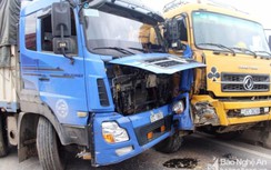 Nghệ An: Xe tải tông xe tải, QL1A ùn tắc gần 1km