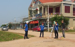 Thanh niên ngành GTVT Quảng Bình: Về thôn giúp dân làm đường GTNT