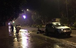 Đâm đuôi ô tô trong đêm mưa bão, 2 người nguy kịch