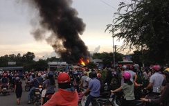 TP.HCM:Cháy lớn thiêu rụi 4 ki ốt ở làng Đại học
