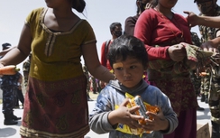 Động đất Nepal: 1.000 người châu Âu mất tích, Mỹ điều quân hỗ trợ