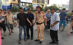 Hà Nội: CSGT cùng người dân bắt 2 “cẩu tặc”