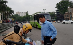 Hà Nội: Xử phạt gần 800 ô tô du lịch vi phạm giao thông