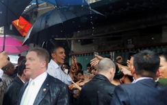 Những khoảnh khắc đáng nhớ của ông Obama tại Việt Nam qua ảnh