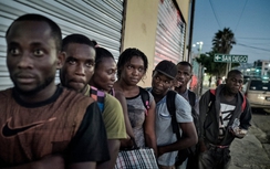 Người di cư Haiti khóc ròng trước ngưỡng cửa "thiên đường Mỹ"