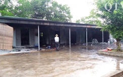 Quảng Ninh: Sét đánh cháy dãy nhà cấp 4 khung thép mái tôn