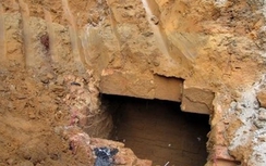 Quảng Ninh: Đào móng xây kè, phát hiện mộ cổ