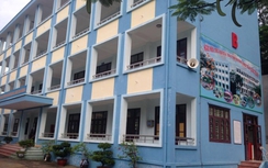 Quảng Ninh: Học sinh lớp 6 bị rơi từ tầng 4 xuống sân trường