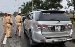 Đổi chiêu né CSGT Đà Nẵng, xe khách chạy chui bị “tóm” tại Huế