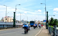 Cấm hai tuyến đường để lắp rào chắn xây cầu Nhị Thiên Đường 1