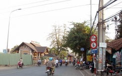 Thông xe tạm cầu Hang Trong, giảm kẹt xe đường Phạm Văn Đồng