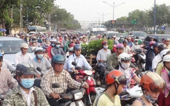 TP.HCM: Cấm ô tô rẽ trái theo giờ tại giao lộ Trường Chinh