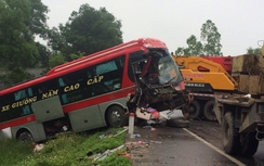 Xe khách đâm xe tải ở Hà Tĩnh hết hạn kiểm định 1 tháng