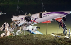 Tai nạn TransAsia: Phi công nói gì trước khi máy bay rơi?