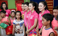 Hoa hậu Mỹ Linh đón trung thu sớm cùng trẻ mồ côi