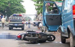 Mở cửa xe bất cẩn gây tai nạn bị xử phạt thế nào?