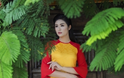 Hoa hậu Ngọc Hân khoe vẻ dịu dàng nơi đồng quê xứ Huế