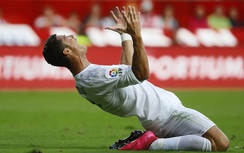 Tin bóng đá sáng 23/8: Ronaldo mắc cạn, Barca kiện Neymar
