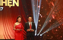Bảo Thanh, Hoàng Dũng nhận giải VTV Awards 2017