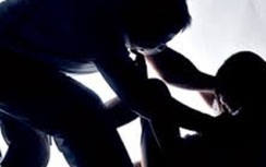 Thiếu niên cùng xóm hiếp dâm bé gái 8 tuổi ở Cà Mau