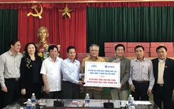 Trao tặng 30 máy tính cho trường học ở huyện Quan Hóa