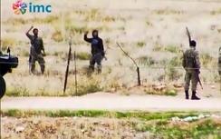 Phiến quân IS "thân mật" với lính biên phòng Thổ Nhĩ Kì (Video)