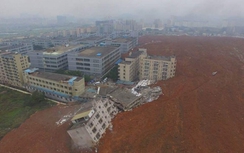 Gần 20 tòa nhà cao tầng đổ sập do lở núi ở Trung Quốc