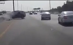 Xem tài xế Ả rập trả thù vì bị chèn ép trên đường