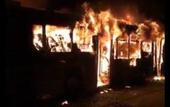 Kinh hoàng cháy xe buýt khiến 46 người thương vong