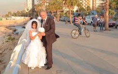 Cô dâu 12 tuổi kết hôn với chú rể đáng tuổi ông nội