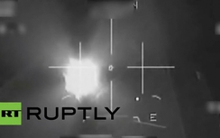 Máy bay Pháp hủy diệt kho vũ khí "khủng" của IS
