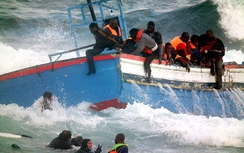 Chìm tàu khiến 400 người di cư sang Ý thiệt mạng