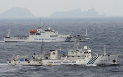 Ba tàu hải cảnh Trung Quốc mang vũ khí vào lãnh hải Nhật Bản