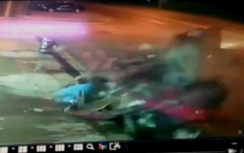 Video: 6 người thương vong sau cú đâm kinh hoàng của 2 ô tô