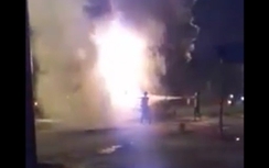 Video: Xe khách giường nằm bốc cháy dữ dội ở Đồng Nai