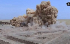 IS tung video cho nổ tung kim tự tháp Giza của Ai Cập