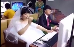 Video: Cô dâu chú rể "động phòng" trong... quán nét