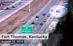 Video: Ô tô lật nhiều vòng, bé 7 tuổi may mắn sống sót