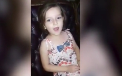 Video: Bé gái Syria đang hát bất ngờ bị bom dội thẳng vào nhà