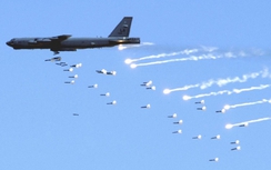 Bị đe dọa hạt nhân, Mỹ điều B-52 áp sát Triều Tiên