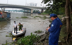 Thi thể đeo ba lô chứa đầy đá nổi trên sông Sài Gòn