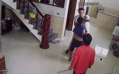 Video: Nhóm côn đồ xông vào nhà đập phá, đánh người ở Nghệ An